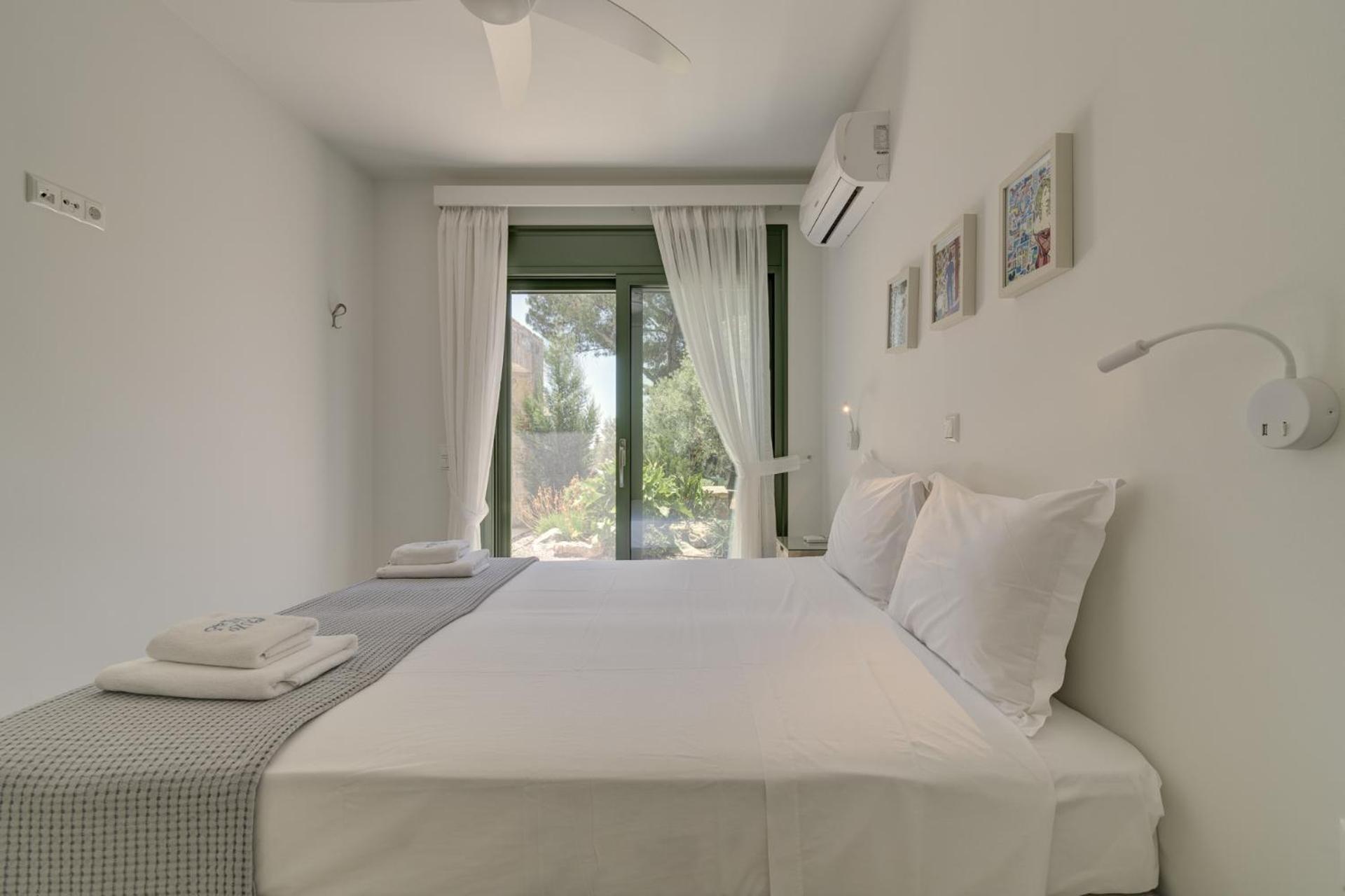 플로마리언 Ouzo Stone House 1 With Private Pool 빌라 외부 사진