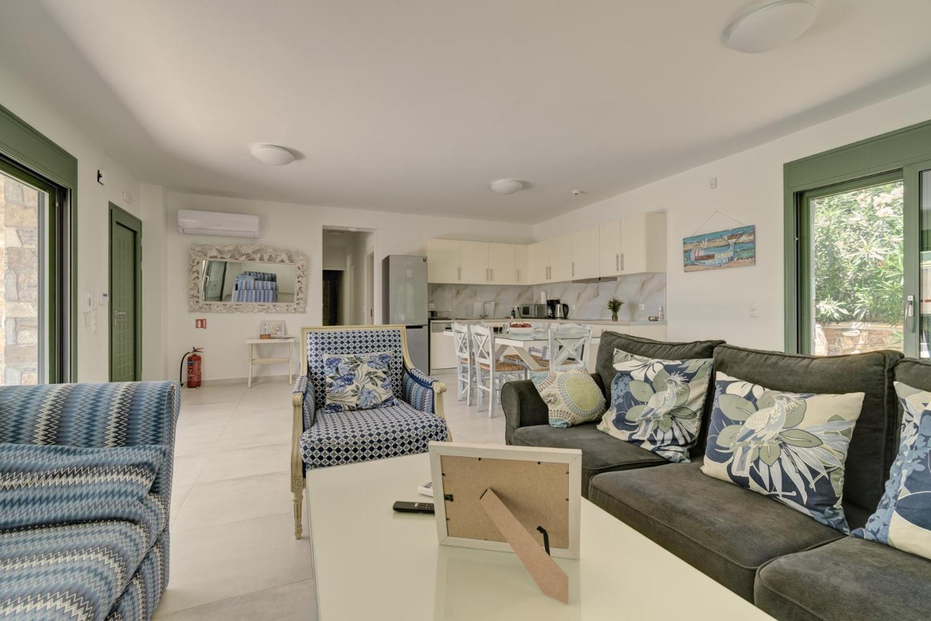 플로마리언 Ouzo Stone House 1 With Private Pool 빌라 외부 사진
