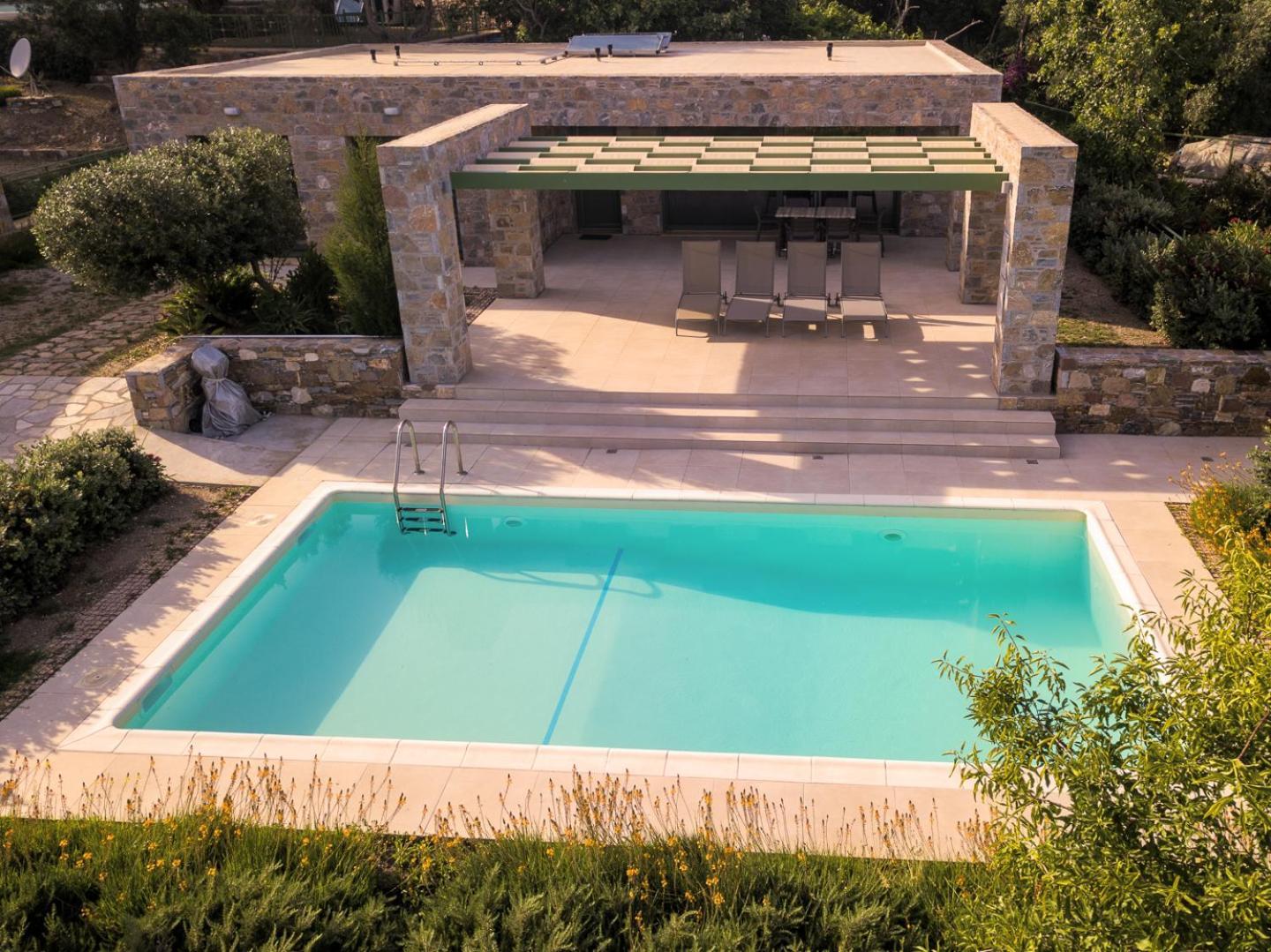 플로마리언 Ouzo Stone House 1 With Private Pool 빌라 외부 사진
