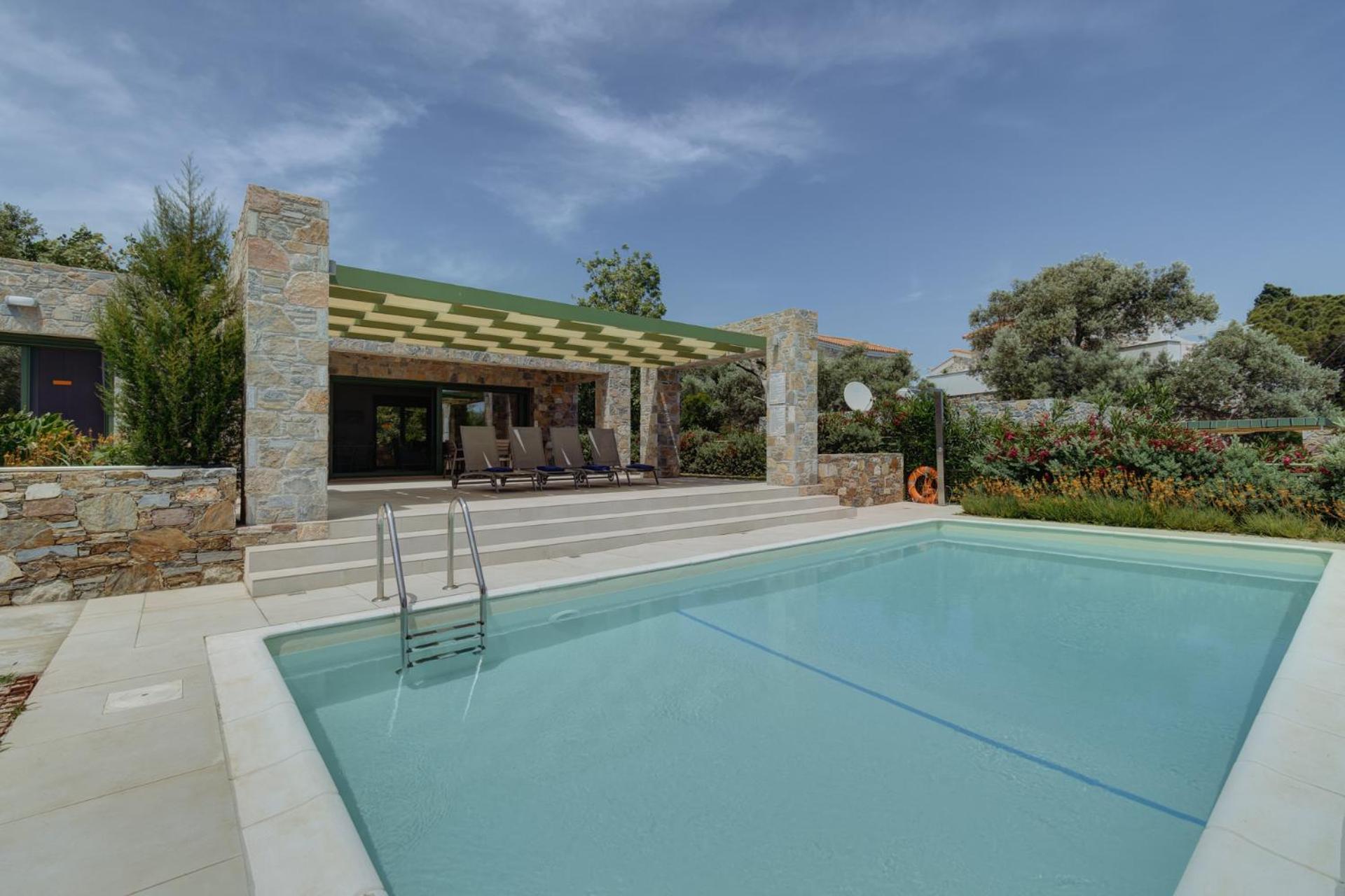 플로마리언 Ouzo Stone House 1 With Private Pool 빌라 외부 사진